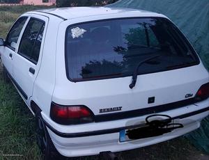 Renault Clio Ano 97 Abril/97 - à venda - Ligeiros