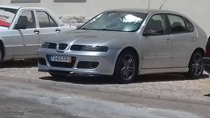 Seat Leon cv tdi Março/02 - à venda - Ligeiros