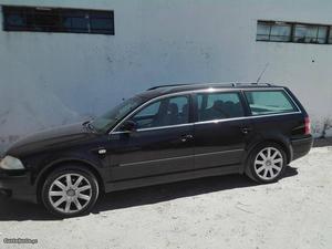 VW Passat 1.9 tdi 130 cv Março/03 - à venda - Ligeiros