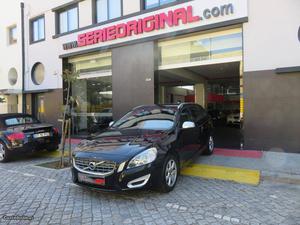 Volvo V d2 momentum Junho/11 - à venda - Ligeiros