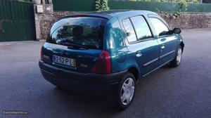 Renault Clio RNX 1.2 Abril/00 - à venda - Ligeiros