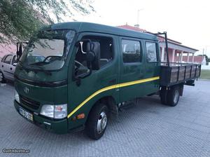 Toyota Dyna Cabine tripla Julho/06 - à venda - Comerciais /