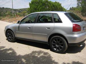 Audi A3 1.9 TDI DIESEL Maio/00 - à venda - Ligeiros