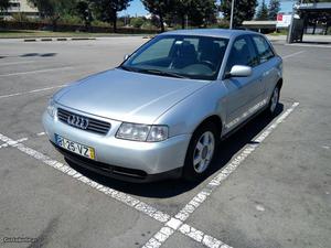 Audi A3 1.9 TDI Outubro/97 - à venda - Ligeiros