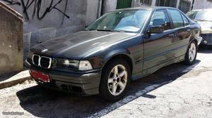 BMW 318 i Caixa Automatica Março/95 - à venda - Ligeiros