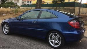 Mercedes-Benz C 220 Spor coupe Junho/02 - à venda -