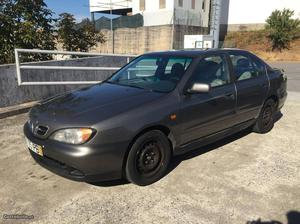 Nissan Primera 2.0 td Fevereiro/00 - à venda - Ligeiros