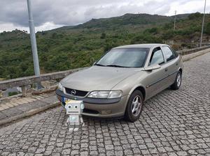 Opel Vectra 1.7 TD Julho/97 - à venda - Ligeiros