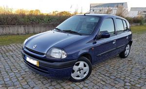 Renault Clio 1.2 / 5 PORTAS / JE Março/00 - à venda -