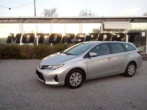 Toyota Auris TouringSports Dezembro/13 - à venda - Ligeiros