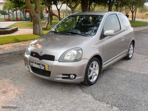 Toyota Yaris 1.5 T-SPORT AC Junho/01 - à venda - Ligeiros