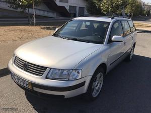 VW Passat hig line Março/00 - à venda - Ligeiros