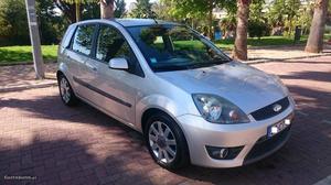 Ford Fiesta 1.2 Selo barato Janeiro/07 - à venda - Ligeiros