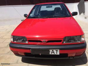 Nissan Sunny impecável Julho/92 - à venda - Ligeiros