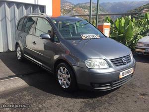 VW Touran 2.0 tdi 7 lugares Dezembro/03 - à venda -