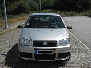 Fiat Punto Sport 1.3 multijet Março/05 - à venda -