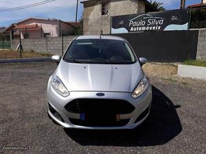 Ford Fiesta 1.5 TDCI TITANIUM Junho/13 - à venda - Ligeiros