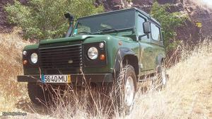 Land Rover Defender TD5 6 Lugares Fevereiro/99 - à venda -