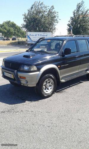 Mitsubishi Pajero 2.5 td sport Junho/99 - à venda -