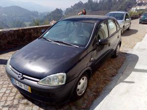 Opel Corsa v Março/02 - à venda - Ligeiros