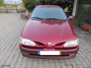 Renault Mégane Classic Março/97 - à venda - Ligeiros