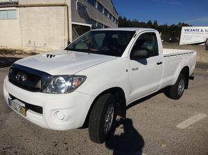 Toyota Hilux 4x4 de 2L 144cv  Outubro/11 - à venda -