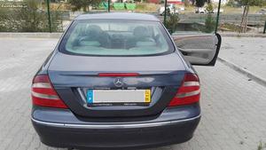 Mercedes-Benz CLK 270 CDI Setembro/04 - à venda -