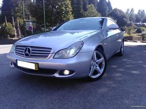 Mercedes-Benz CLS 320 CDI pack luxe Julho/07 - à venda -