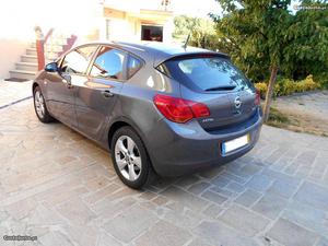 Opel Astra 1.7 cdti 125 cv Fevereiro/10 - à venda -