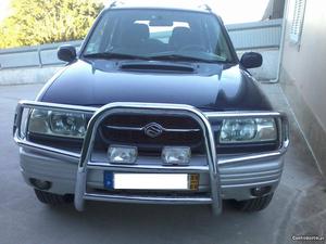 Suzuki Grand Vitara 2.0 td 90cv Junho/99 - à venda -