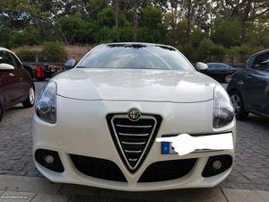 Alfa Romeo Giulietta TB Veloce 170 CV Dezembro/13 - à venda