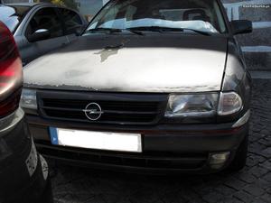 Opel Astra 100 cv Abril/94 - à venda - Ligeiros