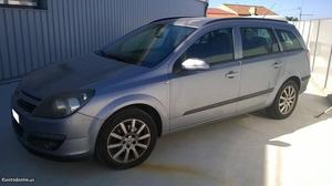 Opel Astra Caravan 1.4i Março/05 - à venda - Ligeiros