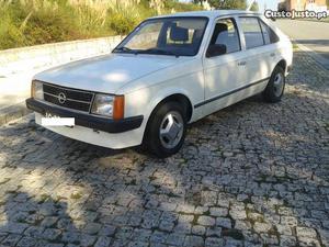 Opel Kadett 1.2s Abril/82 - à venda - Ligeiros Passageiros,