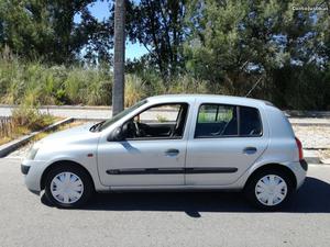 Renault Clio v Junho/02 - à venda - Ligeiros