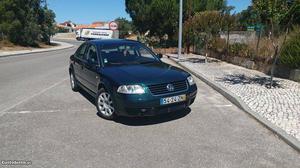 VW Passat pd130cv Julho/01 - à venda - Ligeiros