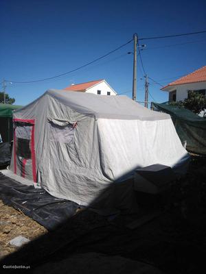 Caravana tenda. Em bom estado Junho/12 - à venda -