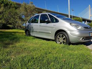 Citroën Picasso 1.6 exclusive Maio/04 - à venda - Ligeiros