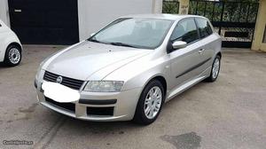 Fiat Stilo 1.6 sport Fevereiro/02 - à venda - Ligeiros