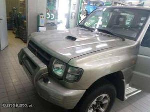 Mitsubishi Pajero 2.8TD GLS Agosto/00 - à venda - Pick-up/