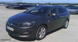 Opel Astra STourer 1.6 CDTI Junho/14 - à venda - Ligeiros