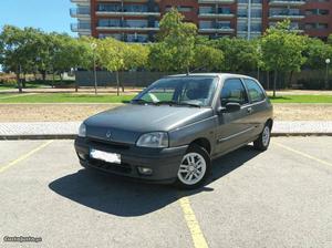 Renault Clio 1.9D Manager Dezembro/97 - à venda -