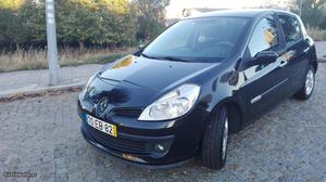 Renault Clio Ripcurl v Julho/07 - à venda - Ligeiros