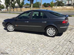 Renault Laguna Privilege Outubro/01 - à venda - Ligeiros