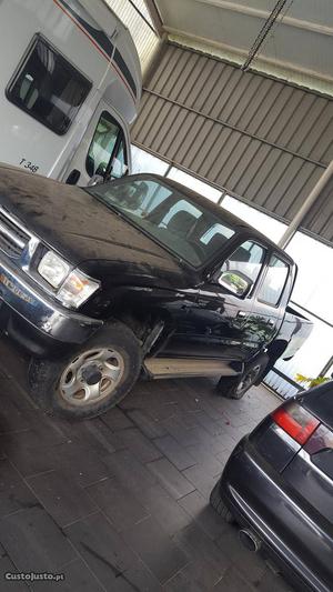 Toyota Hilux Tracker Setembro/98 - à venda - Pick-up/