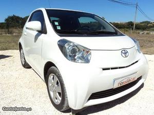 Toyota iQ 1.4 D-4D Agosto/09 - à venda - Ligeiros