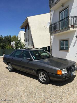 Audi 100 Julho/88 - à venda - Ligeiros Passageiros, Porto -