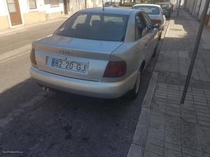 Audi A4 90cv Março/96 - à venda - Ligeiros Passageiros,