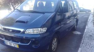 Hyundai H-1 2.5 Dezembro/01 - à venda - Comerciais / Van,