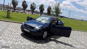 Opel Astra 1.8 versao bertone Dezembro/00 - à venda -